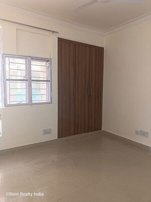 Room in 2 BHK Apartment at Vasant Kunj – for Rent