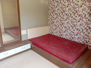  Apartment For Sale in Patethan