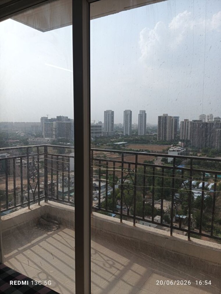 Balcony, signature-global-prime-phase-2 2 Bedroom 1100 Sq.Ft. Apartment In Sector 63a Gurgaon 10463718