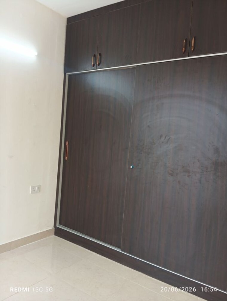 Room, signature-global-prime-phase-2 2 Bedroom 1100 Sq.Ft. Apartment In Sector 63a Gurgaon 10463718