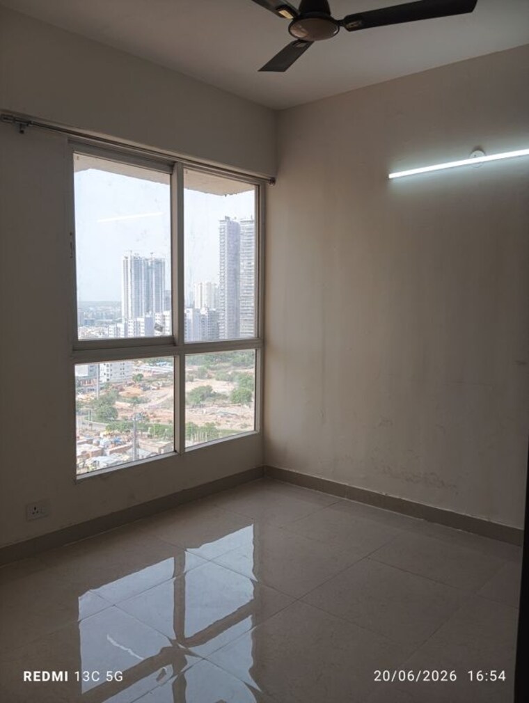 Room, signature-global-prime-phase-2 2 Bedroom 1100 Sq.Ft. Apartment In Sector 63a Gurgaon 10463718