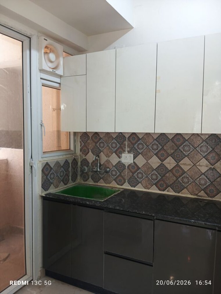 Kitchen, signature-global-prime-phase-2 2 Bedroom 1100 Sq.Ft. Apartment In Sector 63a Gurgaon 10463718