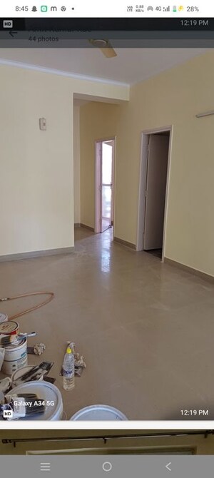 Room in 3.5 BHK Builder Floor at Orchid Island, Sector 51 – for Rent