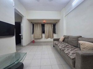 Building Lobby in 1 BHK Apartment at Sai Baba Complex Goregaon, Goregaon East – for Rent