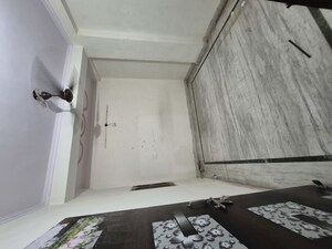 Bedroom in 2.5 BHK Builder Floor at Mayur Vihar – for Rent
