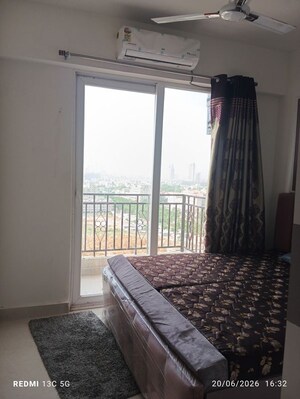 Bedroom in 2 BHK Apartment at Signature Global Prime, Sector 63a – for Sale