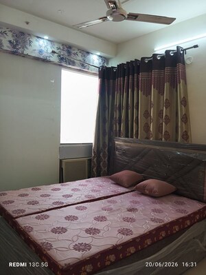 Bedroom in 2 BHK Apartment at Signature Global Prime, Sector 63a – for Sale