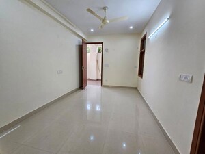 Building Lobby in 1 BHK Builder Floor at Saket – for Rent