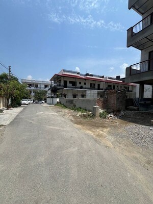  Plot – Exterior View View at JakhaN-Rajpur Road - for Sale