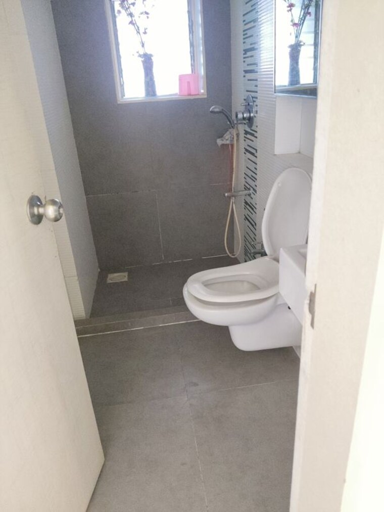Bathroom, gundecha-symphony 2.5 Bedroom 845 Sq.Ft. Apartment In Andheri West Mumbai 10463874