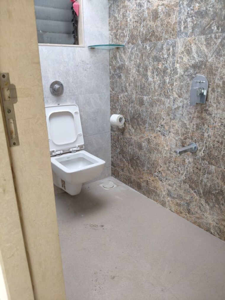 Bathroom, gundecha-symphony 2.5 Bedroom 845 Sq.Ft. Apartment In Andheri West Mumbai 10463890