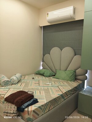 Room in 2 BHK Apartment at Signature Global Prime, Sector 63a – for Rent