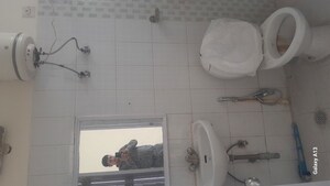 Bathroom in 3 BHK Builder Floor at SS Mayfield Gardens, Sector 51 – for Rent