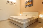 1 Rk  300 Sq.Ft. Builder Floor in DLF Independent Floors