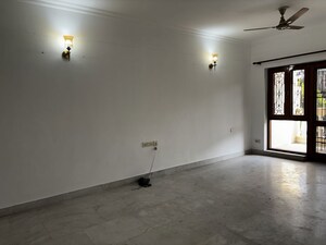 Room in 3 BHK Apartment at ATS Green Village, Sector 93a – for Rent