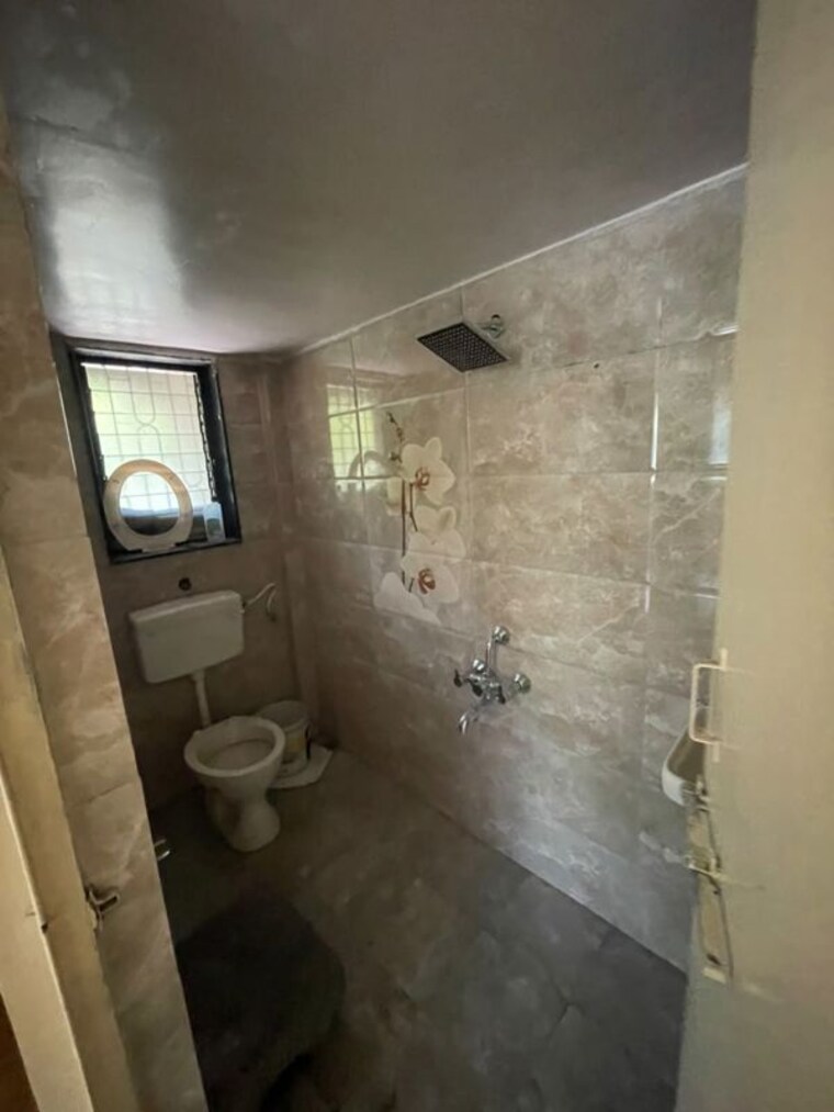 Bathroom, prem nagar 2.5 Bedroom 1300 Sq.Ft. Apartment In Prem Nagar Pune 10464014
