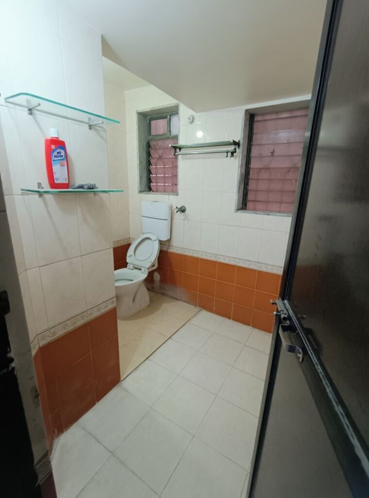 Bathroom, runwal-estate 3 Bedroom 1200 Sq.Ft. Apartment In Dhokali Thane 10464025