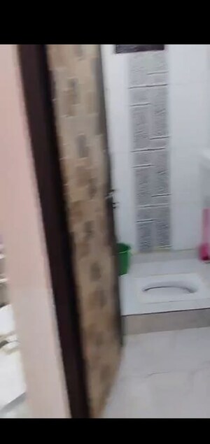 Furnished Amenities in 1 BHK Builder Floor at Dwarka Mor – for Rent