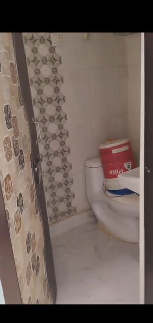 Bathroom in 1 BHK Builder Floor at Dwarka Mor – for Rent