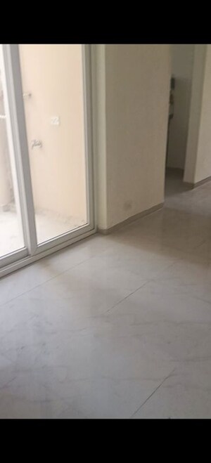 Room in 3 BHK Apartment at Amrapali Verona Heights Phase II, Amrapali Leisure Valley – for Sale