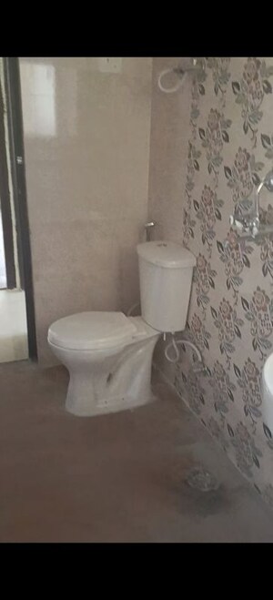 Bathroom in 3 BHK Apartment at Amrapali Verona Heights Phase II, Amrapali Leisure Valley – for Sale
