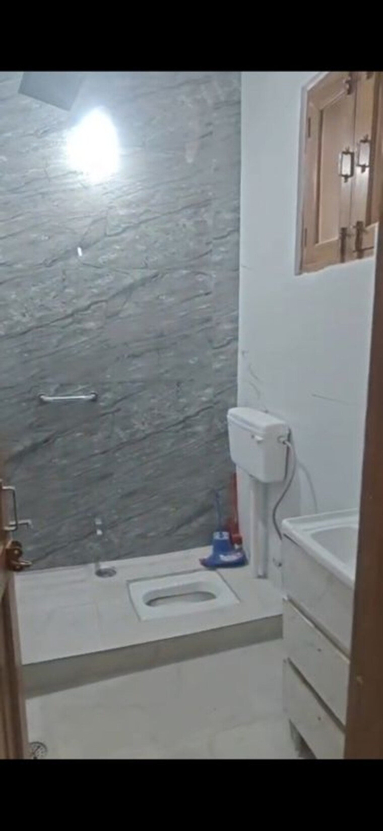 Bathroom, sector 21d 3 Bedroom 1800 Sq.Ft. Independent House In Sector 21d Faridabad 10464081