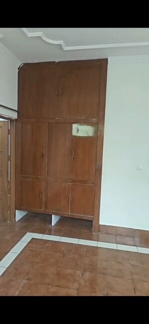 Furnished Amenities in 3 BHK Independent House at Sector 21d – for Rent