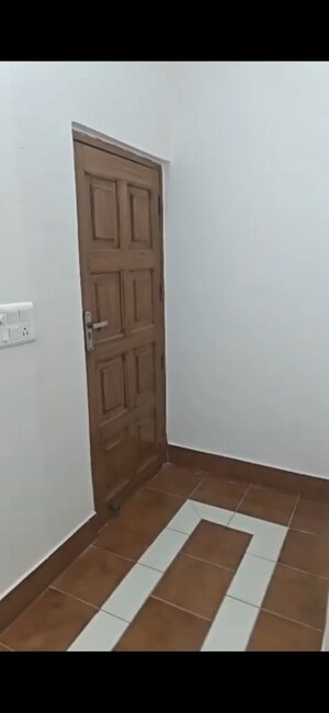 Furnished Amenities in 3 BHK Independent House at Sector 21d – for Rent