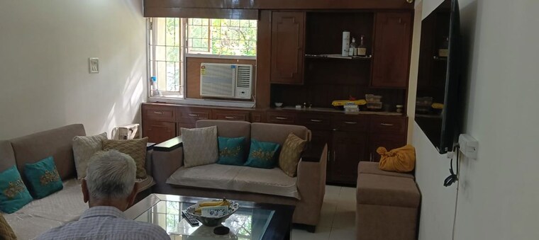 Kitchen, new friends colony 6+ Bedroom 500 Sq.Yd. Builder Floor In New Friends Colony Delhi 10464091