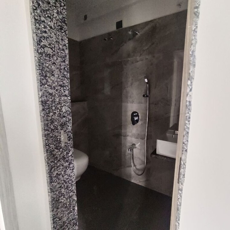 Bathroom, paradigm-antalya 1 Bedroom 400 Sq.Ft. Apartment In Oshiwara Mumbai 10464088