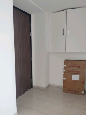 Room in 4 BHK Apartment at Sandesh Nagar – for Rent