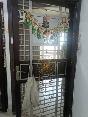 2 BHK Apartment – Entrance View at Panchsheel Greens, Sector 16 Greater Noida - for Rent