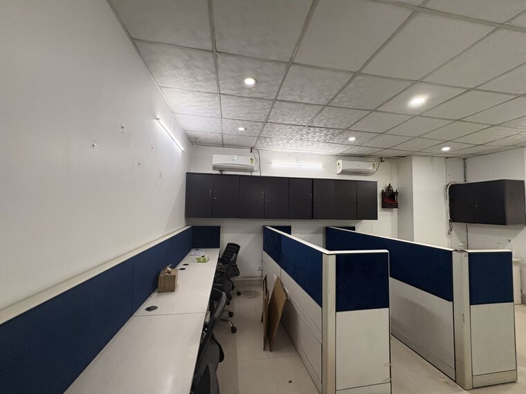 Kitchen, netaji subhash place Commercial Office Space 1000 Sq.Ft. In Netaji Subhash Place Delhi 10464154
