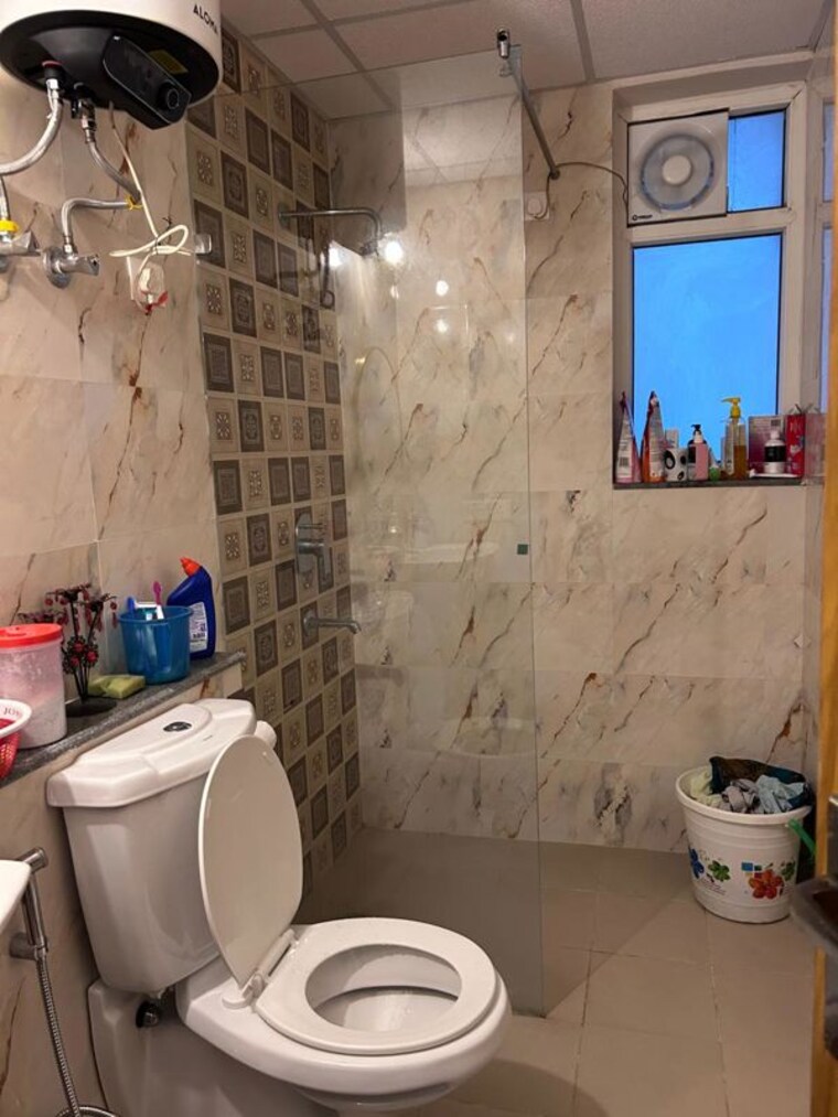 Bathroom, ramprastha-primera 3 Bedroom 1820 Sq.Ft. Apartment In Sector 37d Gurgaon 10448379