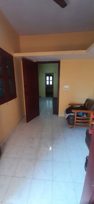 Room in 4 BHK Independent House at Benson Town – for Sale