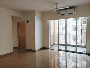 Room in 2.5 BHK Apartment at Sector 68 – for Rent