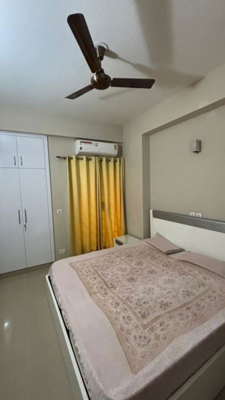 Bedroom, h-r-buildcon-elite-homz 2.5 Bedroom 1255 Sq.Ft. Apartment In Sector 77 Noida 10464174
