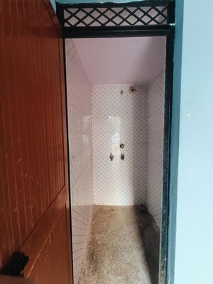 Furnished Amenities in 1 RK Builder Floor at Upsidc Site B – for Rent