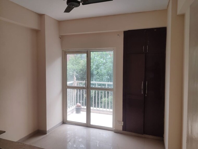 Room, amrapali-ivory-heights 2 Bedroom 1000 Sq.Ft. Apartment In Amrapali Dream Valley Greater Noida 10464204