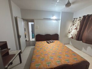 2 BHK Apartment For Sale in Valentine Apartments, Goregaon East