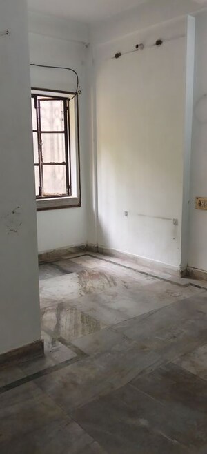 Room in 2 BHK Apartment at Sreepally – for Rent