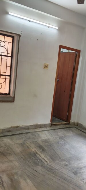 Room in 2 BHK Apartment at Sreepally – for Rent