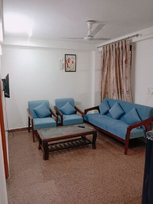 Living Room in 2 BHK Builder Floor at Ardee City, Sector 52 – for Rent