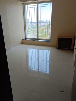 Room in 2 BHK Apartment at Patil Nagar – for Rent