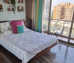 Bedroom in 6+ BHK Apartment at Tapovan CHS, Santacruz West – for Sale