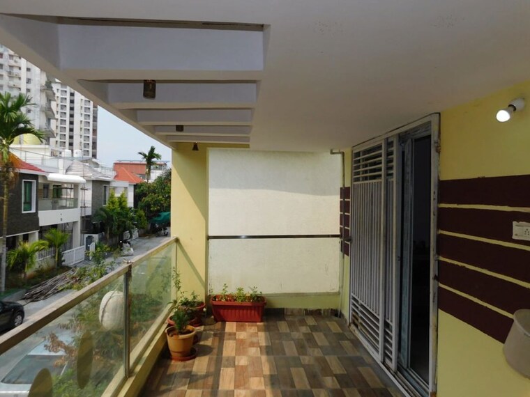 Balcony, ananda-palm-springs 3.5 Bedroom 2466 Sq.Ft. Villa In Neknampur Hyderabad 10464271