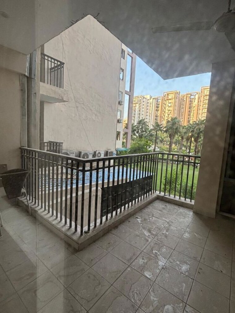 Balcony, motiaz-royal-citi 3 Bedroom 1910 Sq.Ft. Apartment In Ambala Highway Zirakpur 10464296