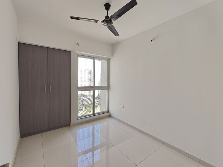 Room, godrej-emerald 3 Bedroom 1044 Sq.Ft. Apartment In Ghodbunder Road Thane 10464303