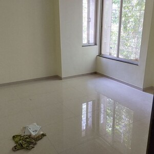 Room in 2 BHK Apartment at Kamgar Putala Vasahat – for Rent