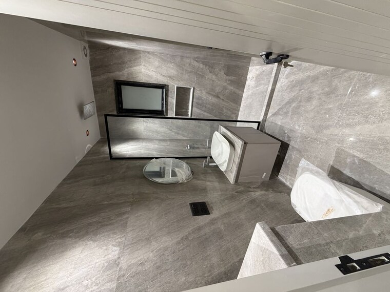 Bathroom, emaar-emerald-floors 4 Bedroom 338 Sq.Yd. Builder Floor In Sector 65 Gurgaon 10415524